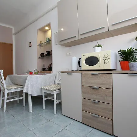 Idyllisches Direkt In Der Altstadt Von Rovinj, 5 Minuten Zum Rovinj