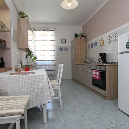 Apartament Idyllisches Direkt In Der Altstadt Von Rovinj, 5 Minuten Zum