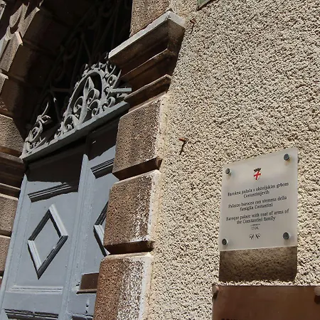 Idyllisches Direkt In Der Altstadt Von Rovinj, 5 Minuten Zum * Rovinj